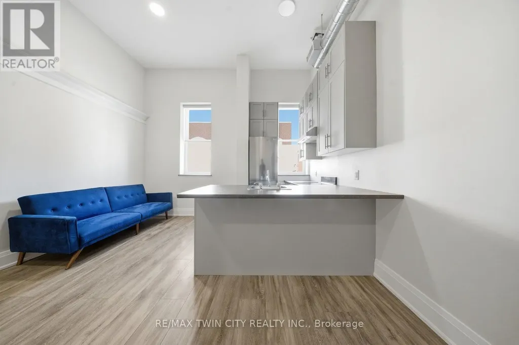11 Queen Street Brantford ON N3T 3B2