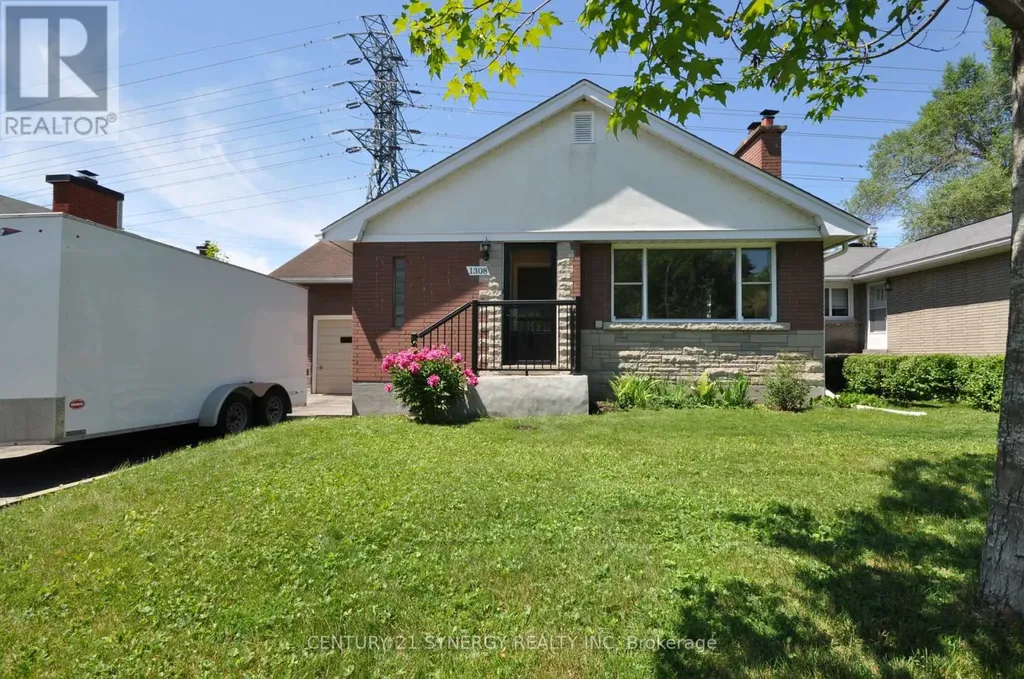 1308 Erindale Drive Ottawa ON K2C 2G4