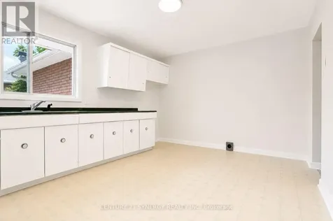 1308 Erindale Drive Ottawa ON K2C 2G4