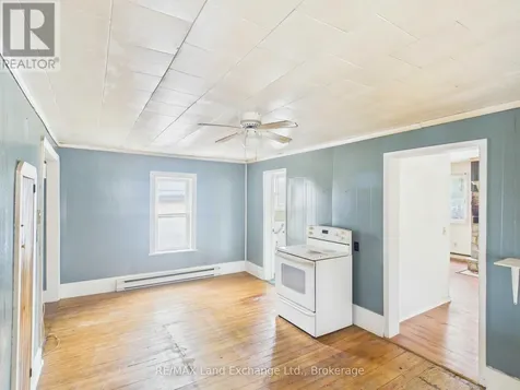 538 Queen Street Kincardine ON N2Z 2Y9