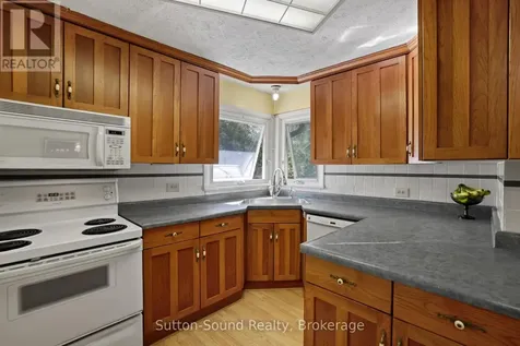 2204 7th Avenue West Owen Sound ON N4K 5L7
