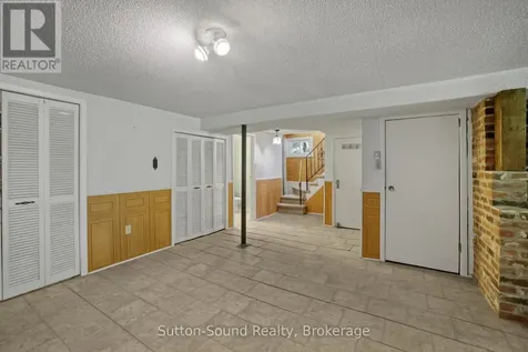 2204 7th Avenue West Owen Sound ON N4K 5L7