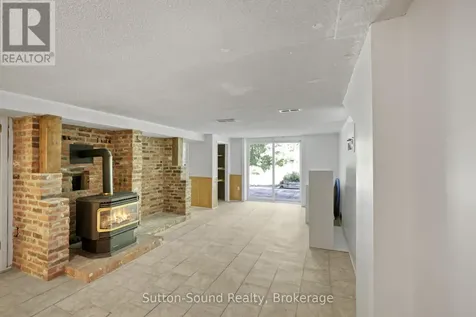 2204 7th Avenue West Owen Sound ON N4K 5L7