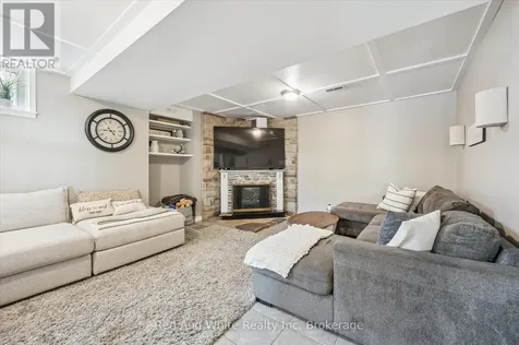 24 Byton Lane Cambridge ON N1S 4L9