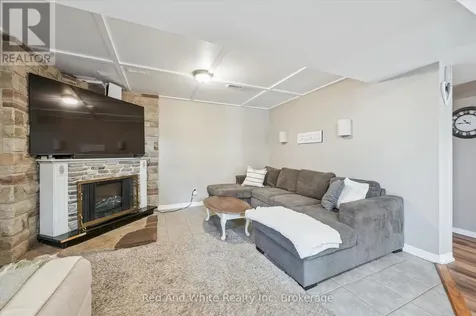 24 Byton Lane Cambridge ON N1S 4L9