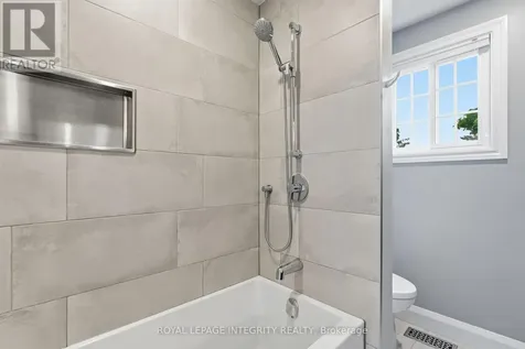 192 Park Grove Drive Ottawa ON K1E 2T1