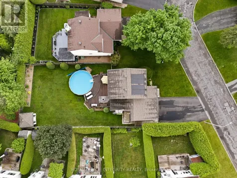 192 Park Grove Drive Ottawa ON K1E 2T1