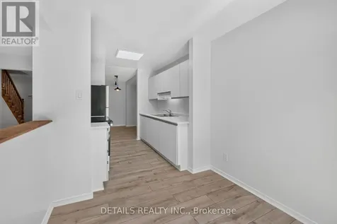 122 Ashpark Crescent Ottawa ON K1T 3N6
