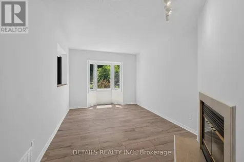 122 Ashpark Crescent Ottawa ON K1T 3N6