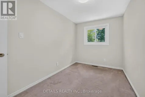122 Ashpark Crescent Ottawa ON K1T 3N6