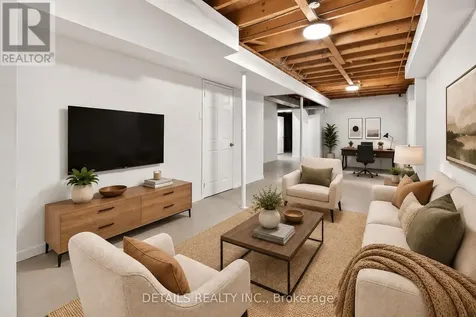 122 Ashpark Crescent Ottawa ON K1T 3N6