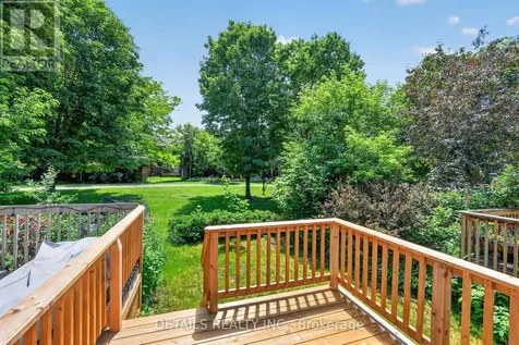 122 Ashpark Crescent Ottawa ON K1T 3N6