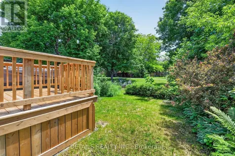 122 Ashpark Crescent Ottawa ON K1T 3N6