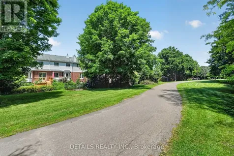 122 Ashpark Crescent Ottawa ON K1T 3N6