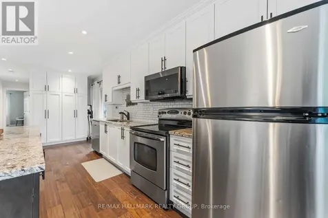 352 Mockingbird Drive Ottawa ON K1E 2A7