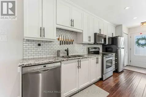 352 Mockingbird Drive Ottawa ON K1E 2A7