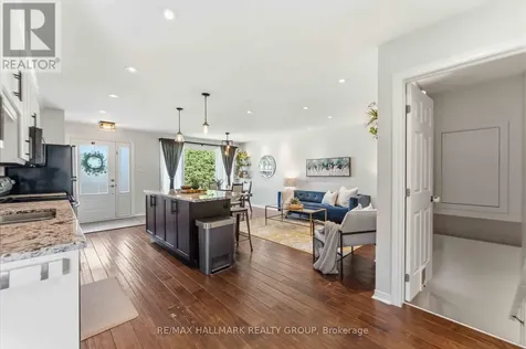 352 Mockingbird Drive Ottawa ON K1E 2A7