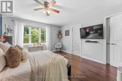 352 Mockingbird Drive Ottawa ON K1E 2A7