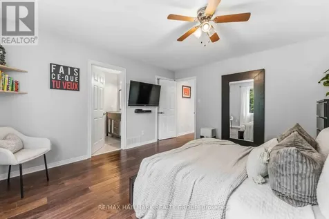 352 Mockingbird Drive Ottawa ON K1E 2A7