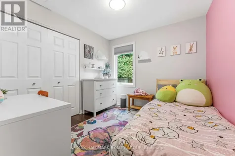 352 Mockingbird Drive Ottawa ON K1E 2A7