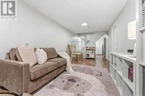 352 Mockingbird Drive Ottawa ON K1E 2A7