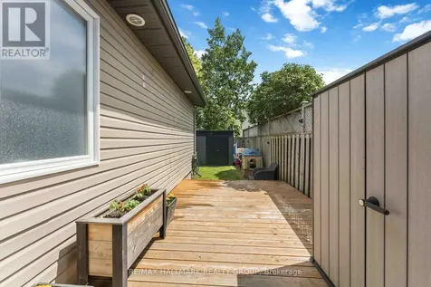 352 Mockingbird Drive Ottawa ON K1E 2A7