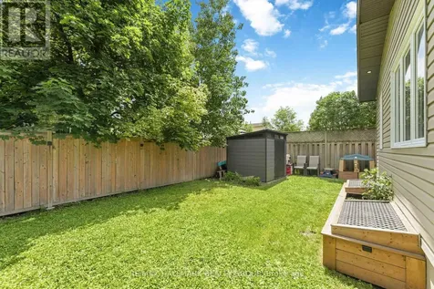 352 Mockingbird Drive Ottawa ON K1E 2A7