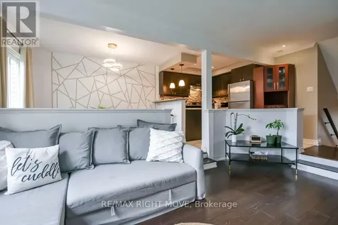 12 Lankin Boulevard Orillia ON L3V 6T2