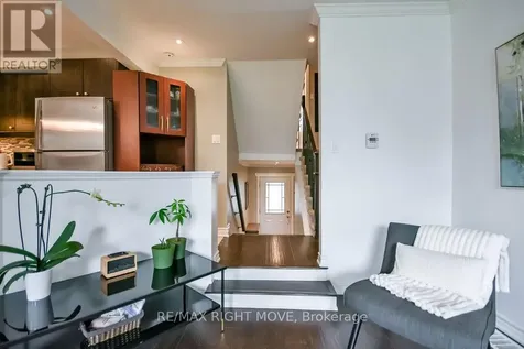 12 Lankin Boulevard Orillia ON L3V 6T2
