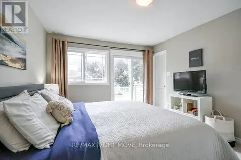 12 Lankin Boulevard Orillia ON L3V 6T2