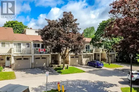 12 Lankin Boulevard Orillia ON L3V 6T2