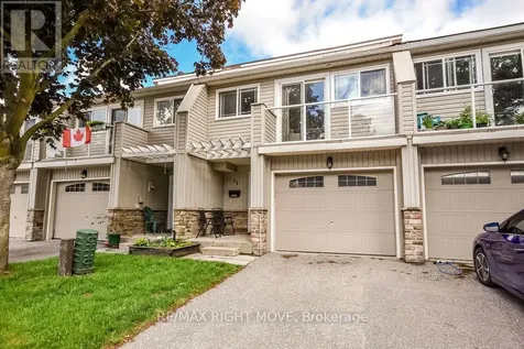 12 Lankin Boulevard Orillia ON L3V 6T2