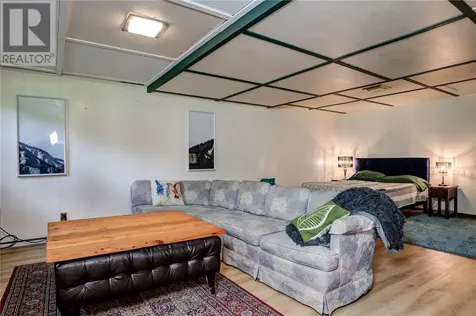 5 Hillcrest Avenue Falconbridge ON P0M 1S0
