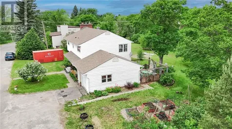 5 Hillcrest Avenue Falconbridge ON P0M 1S0