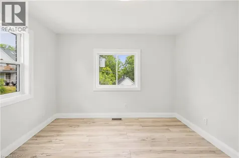 131 St George Street Kitchener ON N2G 2T2