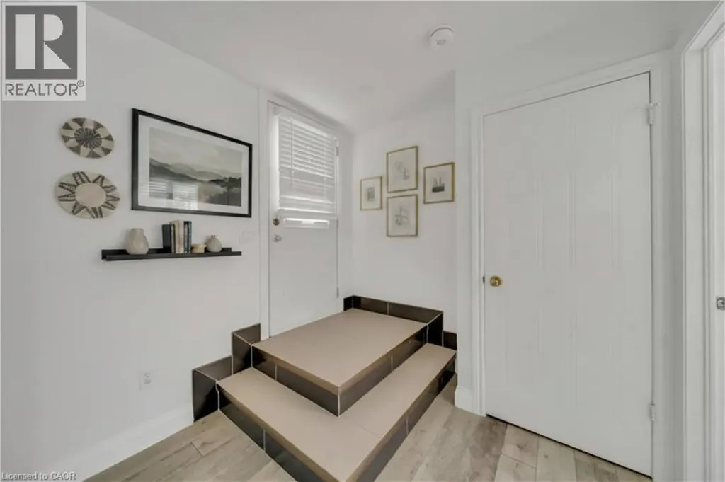 347 Keewatin Avenue Kitchener ON N2B 3W2