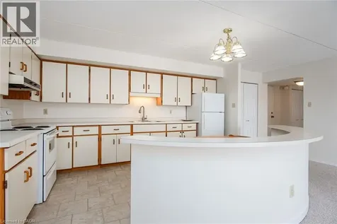 384 Erb Street Waterloo ON N2L 1W6