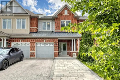 6 Courtland Crescent East Gwillimbury ON L9N 0A9