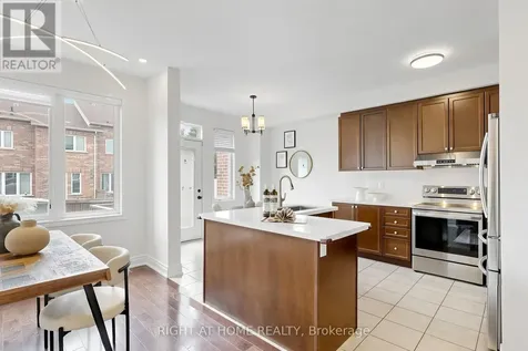6 Courtland Crescent East Gwillimbury ON L9N 0A9