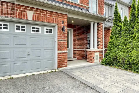 6 Courtland Crescent East Gwillimbury ON L9N 0A9