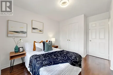 6 Courtland Crescent East Gwillimbury ON L9N 0A9