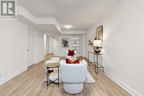 6 Courtland Crescent East Gwillimbury ON L9N 0A9