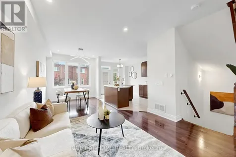 6 Courtland Crescent East Gwillimbury ON L9N 0A9