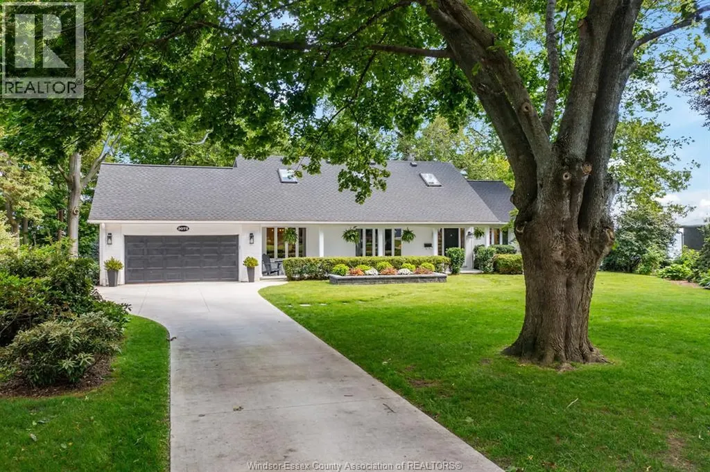 3073 Centennial Kingsville ON N8H 4G6