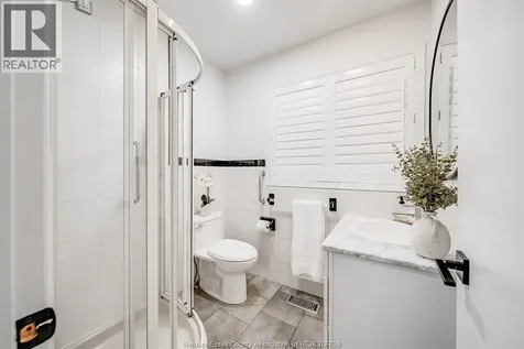 3073 Centennial Kingsville ON N8H 4G6