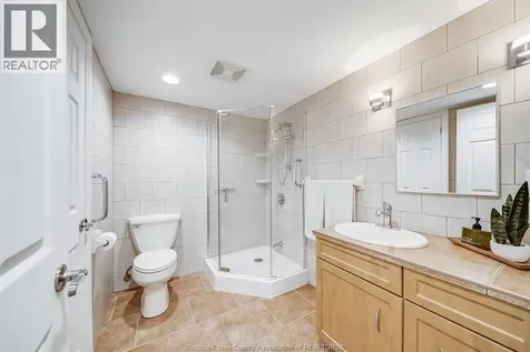 3073 Centennial Kingsville ON N8H 4G6