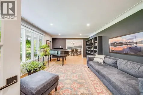 3073 Centennial Kingsville ON N8H 4G6