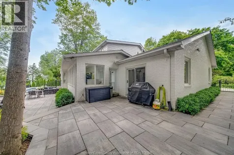 3073 Centennial Kingsville ON N8H 4G6