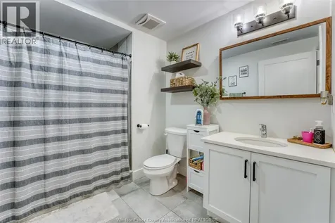 4578 Huron Church Line Road Lasalle ON N9H 0M2