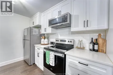 4578 Huron Church Line Road Lasalle ON N9H 0M2